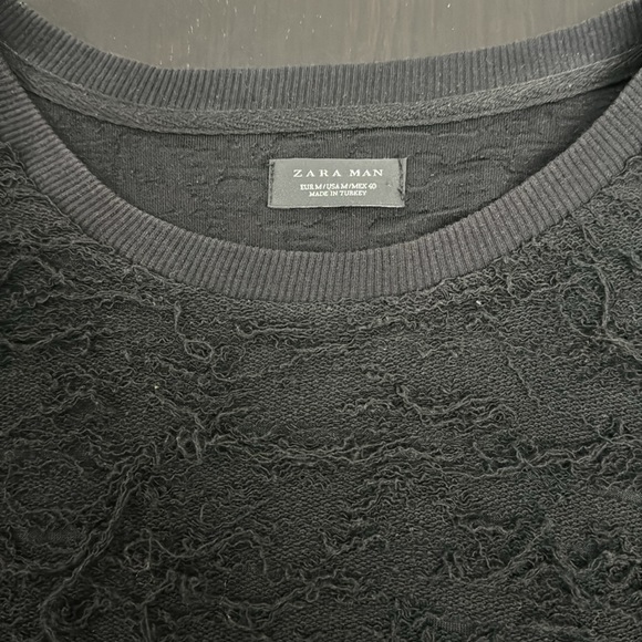 Black ZARA distressed sweater - Picture 2 of 6